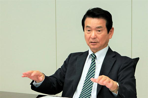 河原 光雄 氏